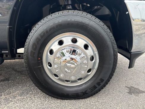 New 2026 RAM 3500 Tradesman AWD/4WD image 12