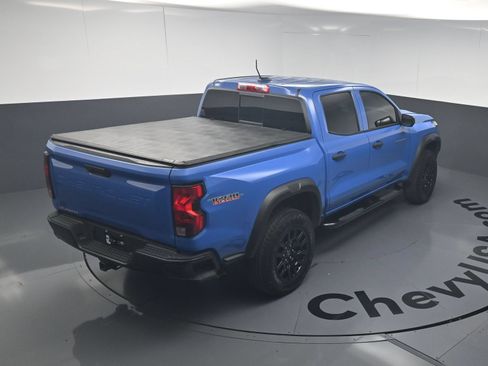 Used 2025 Chevrolet Colorado Trail Boss AWD/4WD image 33