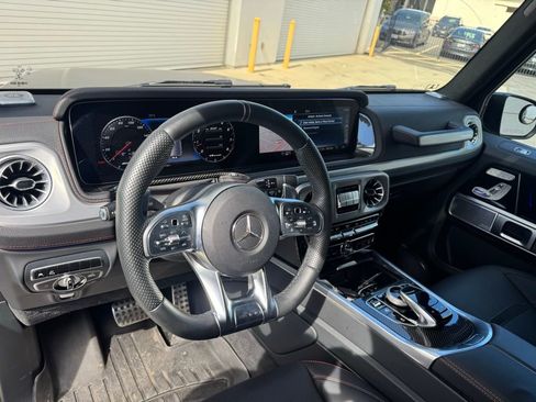 Used 2021 Mercedes-Benz G 63 AMG 4MATIC w/ G Manufaktur Interior Package image 10