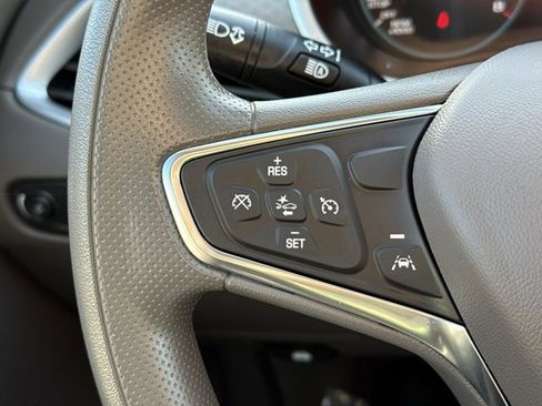 Used 2023 Chevrolet Malibu LT image 19