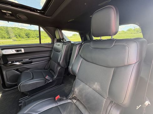 Used 2024 Ford Explorer ST w/ Equipment Group 401A AWD/4WD image 20