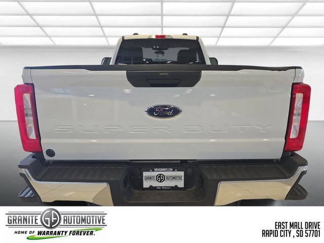 Used 2024 Ford F350 XLT AWD/4WD image 5