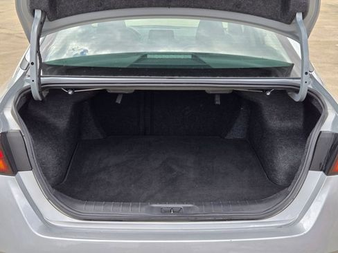 Used 2024 Nissan Altima 2.5 SV image 12