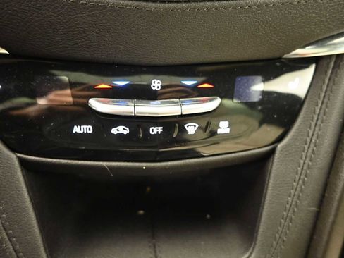 Used 2022 Cadillac XT5 Sportv AWD/4WD image 13