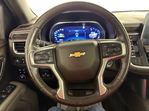Used 2022 Chevrolet Suburban LT w/ LT Signature Package AWD/4WD image 22