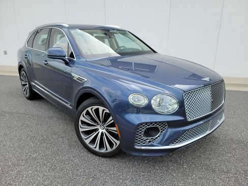 Certified 2022 Bentley Bentayga AWD/4WD image 53