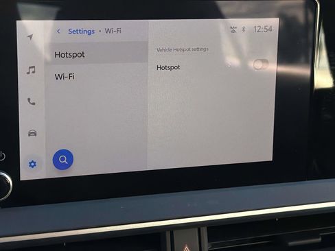 Used 2024 Toyota Prius LE image 19