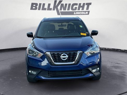 Used 2019 Nissan Kicks SR w/ SR Premium Package FWD image 8