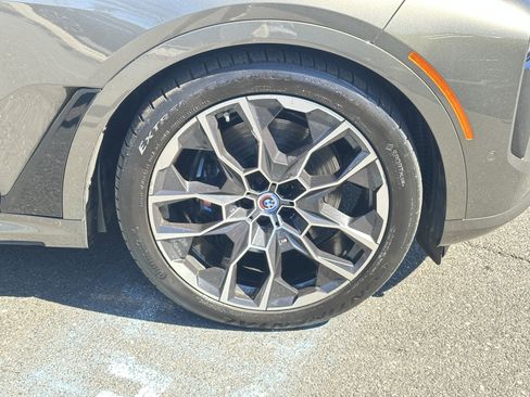 Used 2023 BMW X7 M60i w/ Executive Package image 19