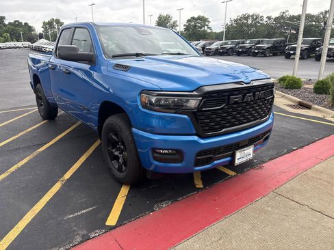 Used 2025 RAM 1500 Tradesman w/ Night Edition AWD/4WD image 3