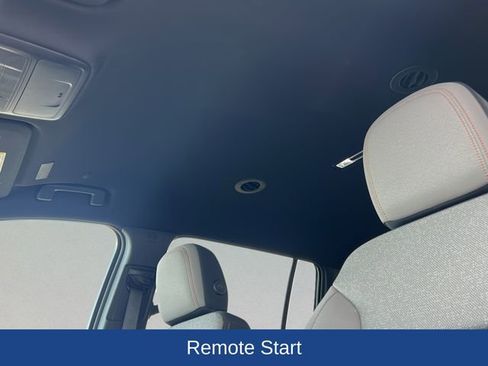 Certified 2025 Chevrolet Traverse LT w/ Driver Confidence Package image 13