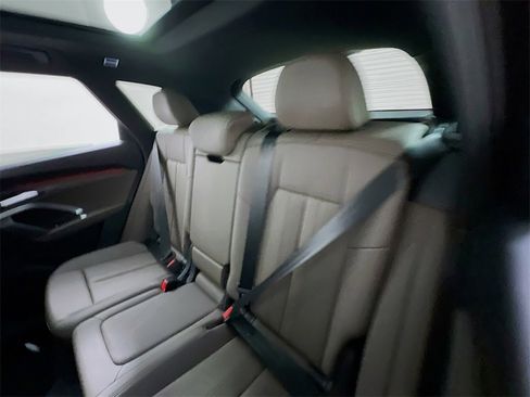 New 2025 Audi Q5 Premium image 21