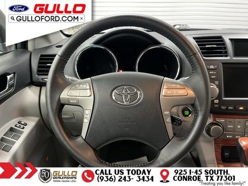 Used 2009 Toyota Highlander Limited w/ Extra Value Pkg 8 FWD image 12