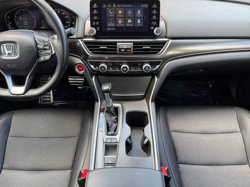 Used 2018 Honda Accord Sport image 26