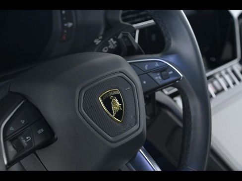 Used 2024 Lamborghini Urus S AWD/4WD image 19