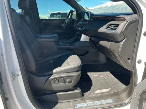 Used 2021 Chevrolet Tahoe LT w/ LT Signature Package AWD/4WD image 17