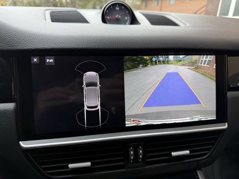 Used 2019 Porsche Cayenne image 21