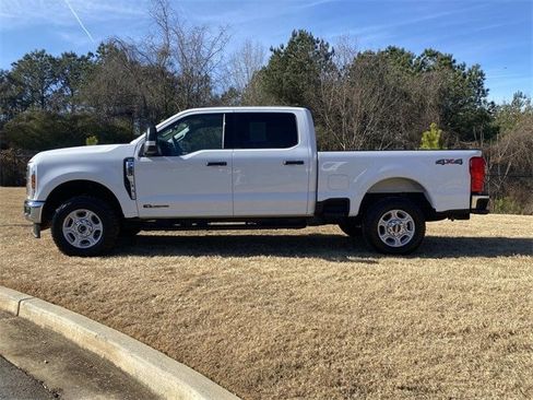 Used 2025 Ford F250 XLT image 42