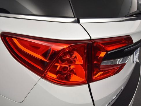 Used 2023 Honda Odyssey EX-L image 12