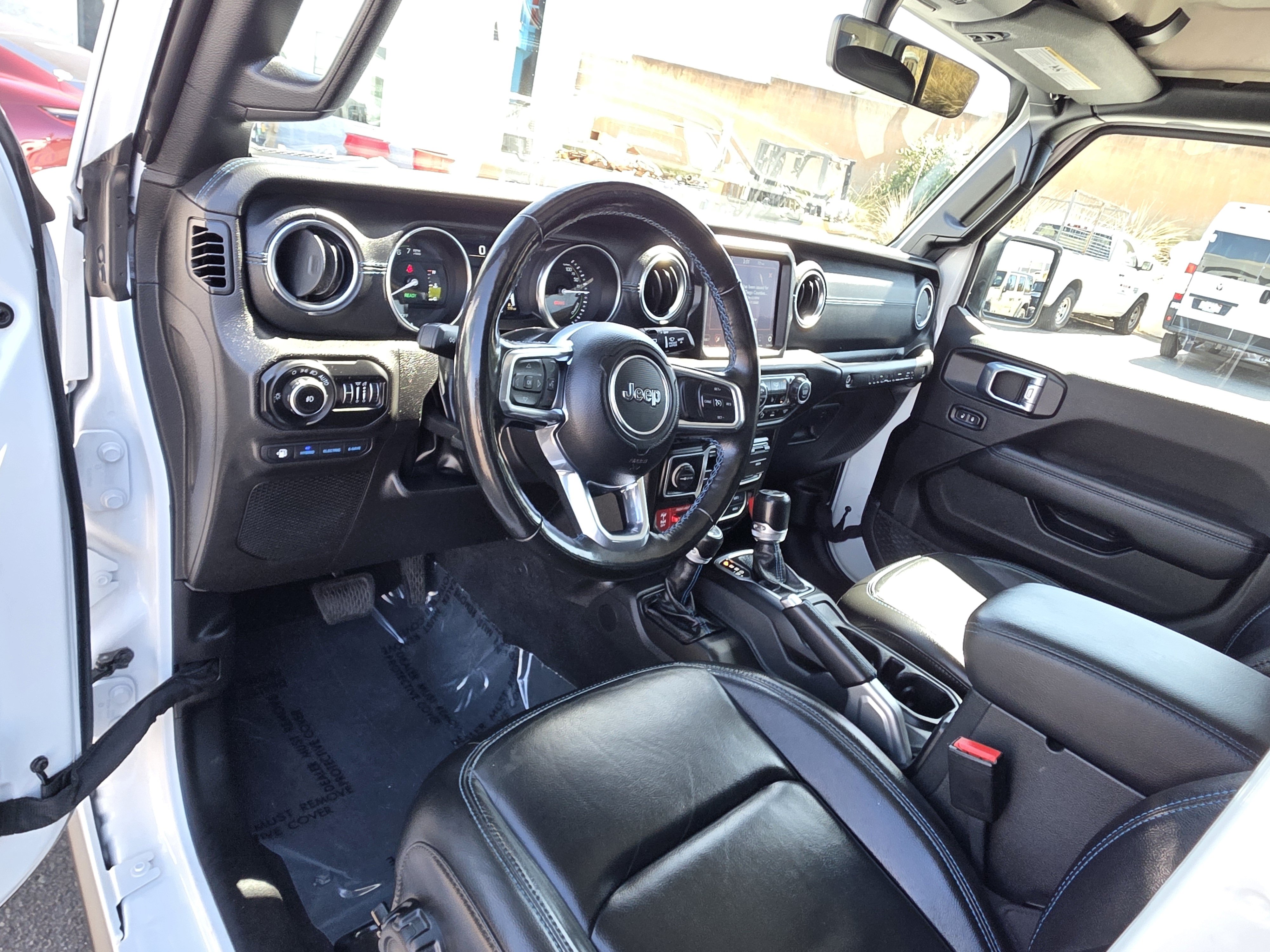 Used 2021 Jeep Wrangler Unlimited Rubicon 4xe w/ Steel Bumper Group AWD/4WD image 10