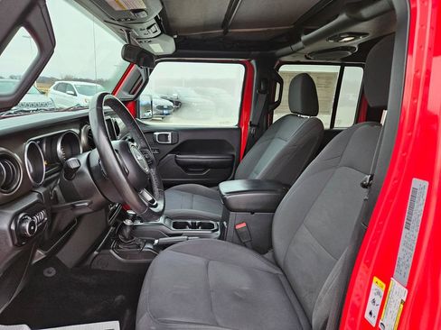 Used 2018 Jeep Wrangler Unlimited Sport S AWD/4WD image 23