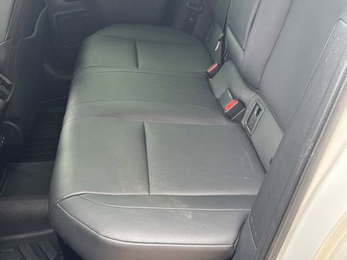 Used 2022 Lexus UX 250h w/ Accessory Package (Z2) AWD/4WD image 18
