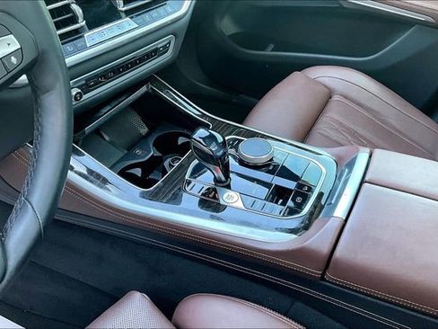 Used 2019 BMW X5 xDrive40i w/ Luxury Seating Package AWD/4WD image 18