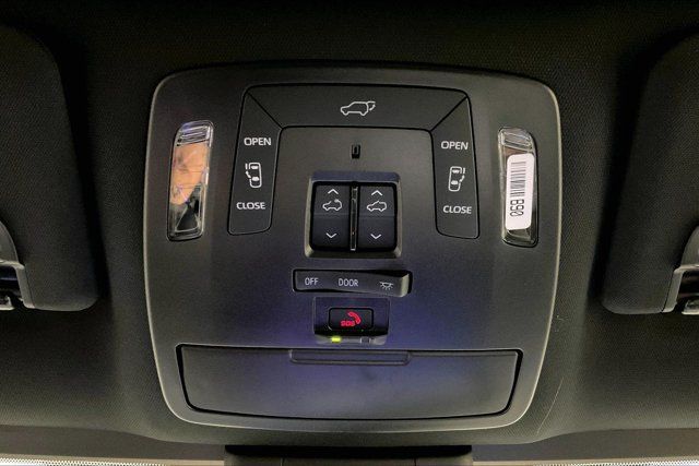 Used 2026 Toyota Sienna Limited AWD/4WD image 37