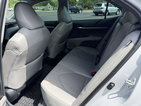 Used 2023 Toyota Camry XSE FWD image 15
