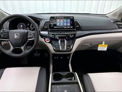 New 2026 Honda Odyssey Elite image 6