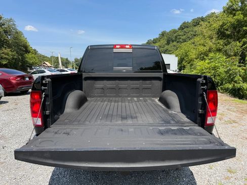 Used 2020 RAM 1500 Classic SLT w/ Luxury Group AWD/4WD image 15