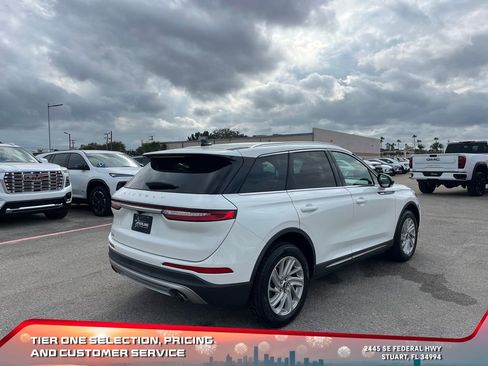 Used 2022 Lincoln Corsair Standard image 7