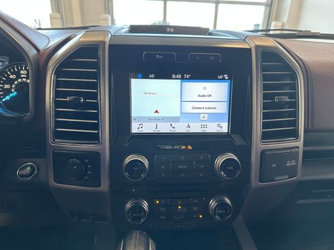 Used 2018 Ford F150 Platinum AWD/4WD image 19
