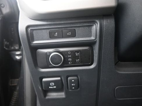 Used 2023 Ford Expedition Max XLT AWD/4WD image 16