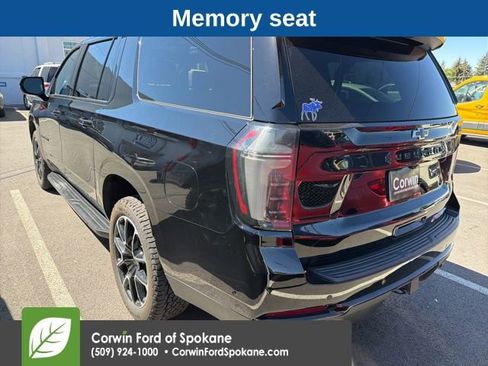 Used 2025 Chevrolet Suburban RST w/ Comfort Package AWD/4WD image 8