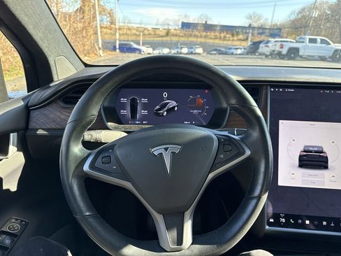 Used 2020 Tesla Model X Long Range image 10