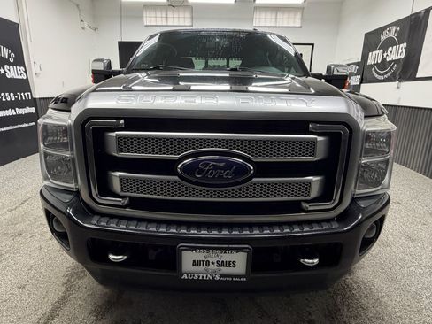 Used 2016 Ford F250 Platinum w/ FX4 Off-Road Package AWD/4WD image 5