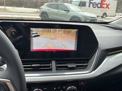 New 2026 Chevrolet Trax LT w/ LT Convenience Package image 23