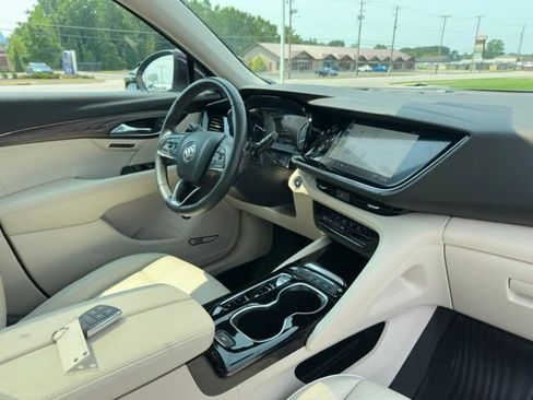 Used 2023 Buick Envision Avenir FWD image 9