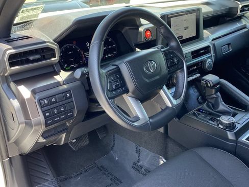 Certified 2025 Toyota 4Runner TRD Off-Road AWD/4WD image 22