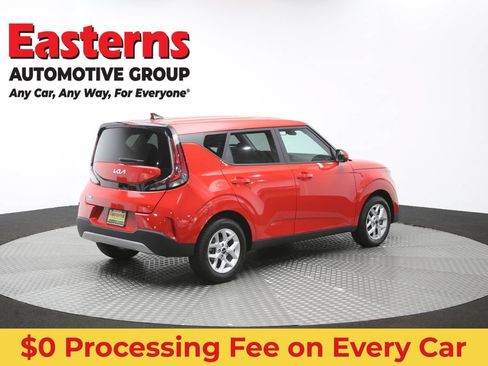 Used 2025 Kia Soul LX w/ LX Technology Package FWD image 41