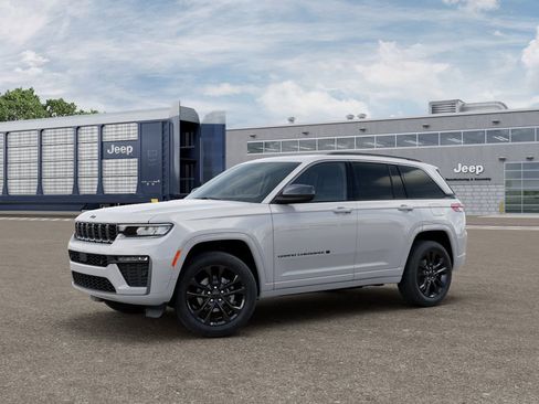 New 2026 Jeep Grand Cherokee Limited Reserve image 2