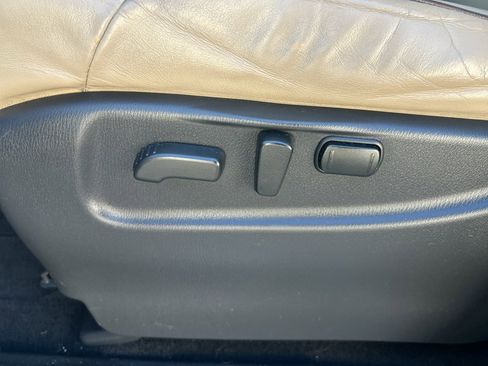 Used 2018 Nissan Armada Platinum image 27