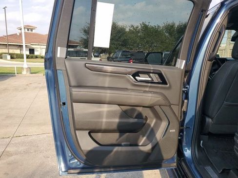 New 2026 GMC Yukon XL Elevation w/ LPO, Floor Liner Package RWD image 16