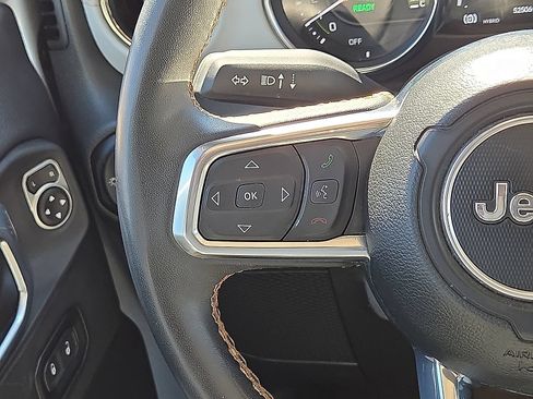 Used 2023 Jeep Wrangler Unlimited Sahara AWD/4WD image 18