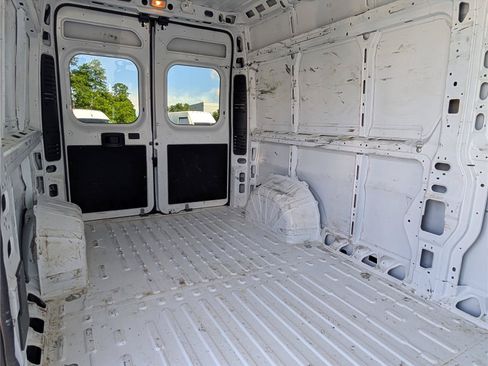 Used 2023 RAM ProMaster 2500 FWD image 12
