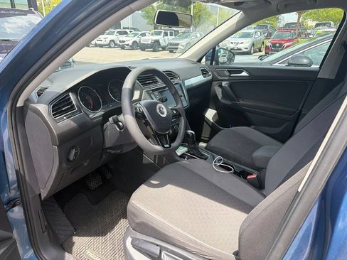 Used 2018 Volkswagen Tiguan S FWD image 9