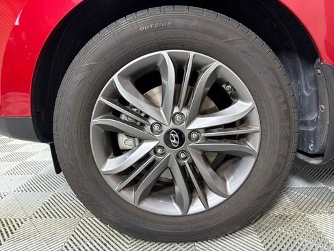 Used 2015 Hyundai Tucson SE image 18