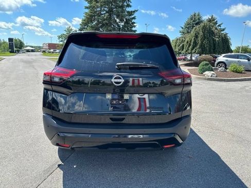 Certified 2023 Nissan Rogue SV w/ SV Premium B Package AWD/4WD image 4