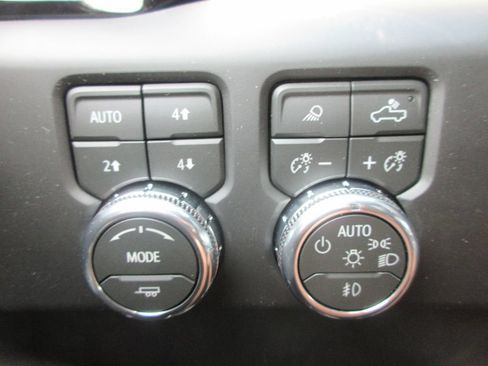 New 2026 GMC Sierra 2500 AT4 AWD/4WD image 17